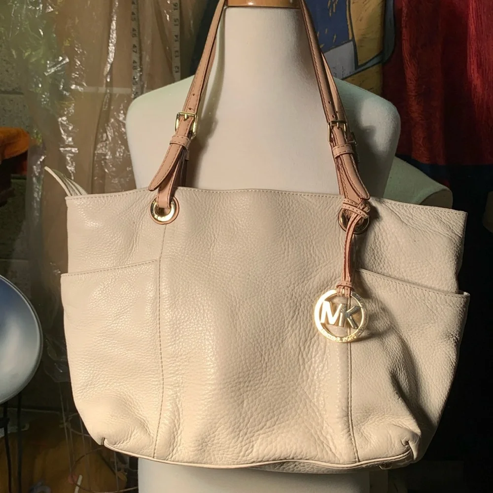 MICHAEL KORS Handbag - Picture 1 of 8